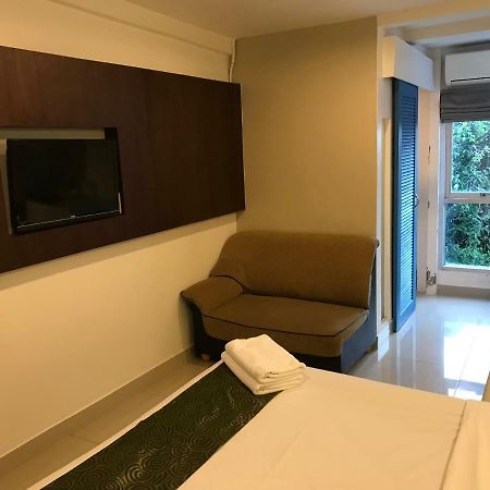 L42 Hostel Suvarnabhumi Airport Бангкок Экстерьер фото