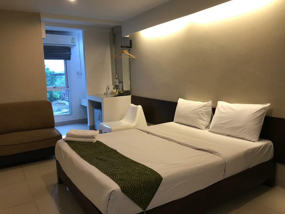 L42 Hostel Suvarnabhumi Airport Бангкок Экстерьер фото
